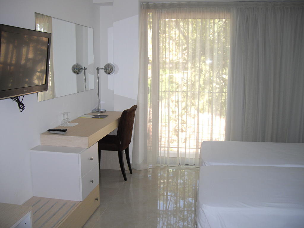 קאקופטריה Crystal Hotel חדר תמונה